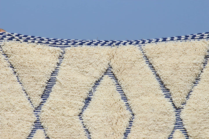Light blue geometric rug - image 2