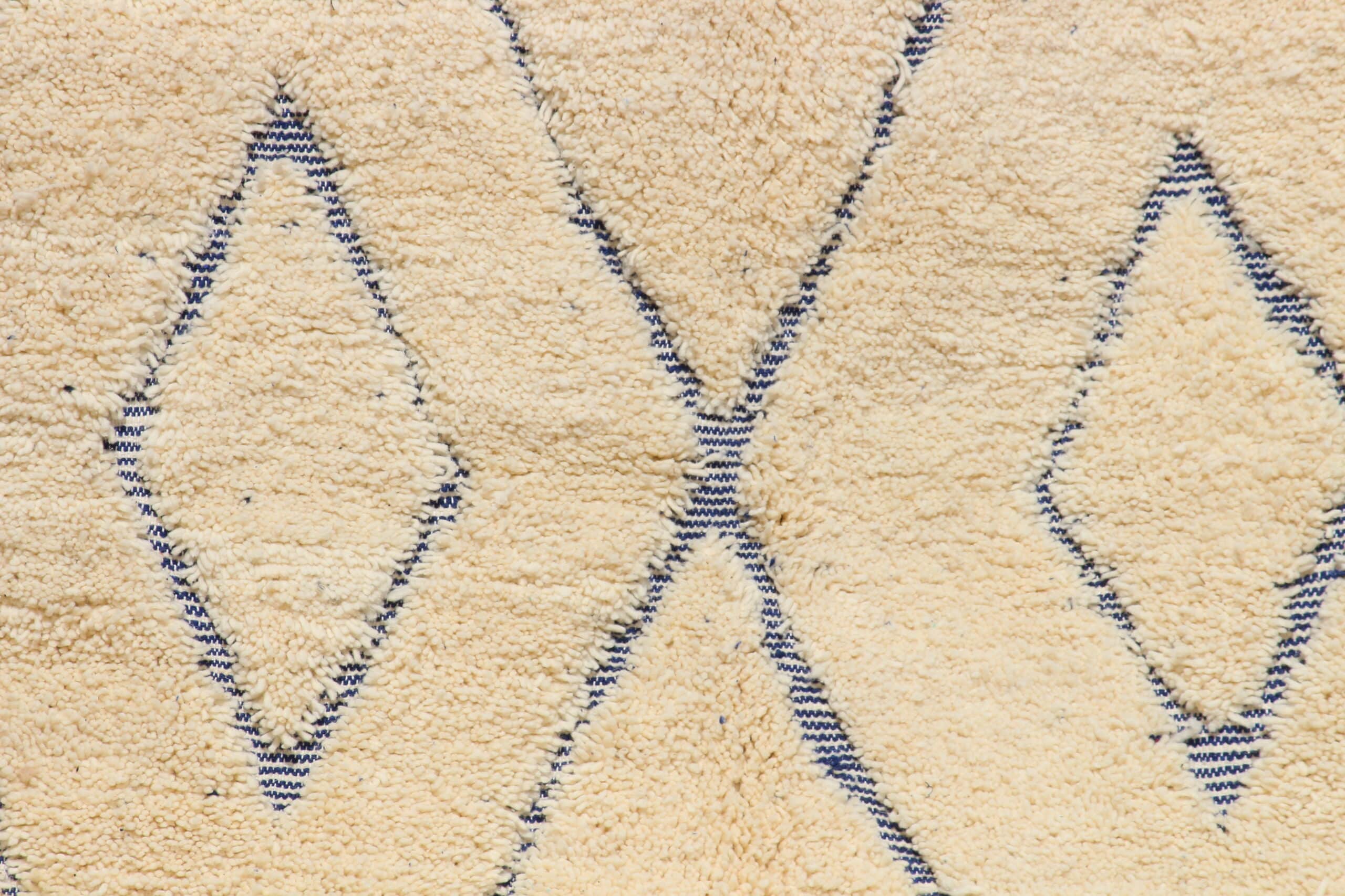 Light blue geometric rug - image 4