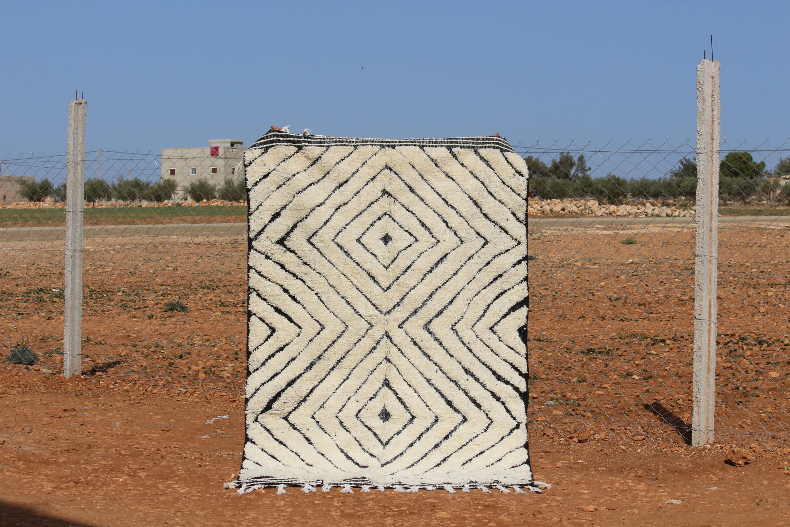 Neutral Geometric Rug
