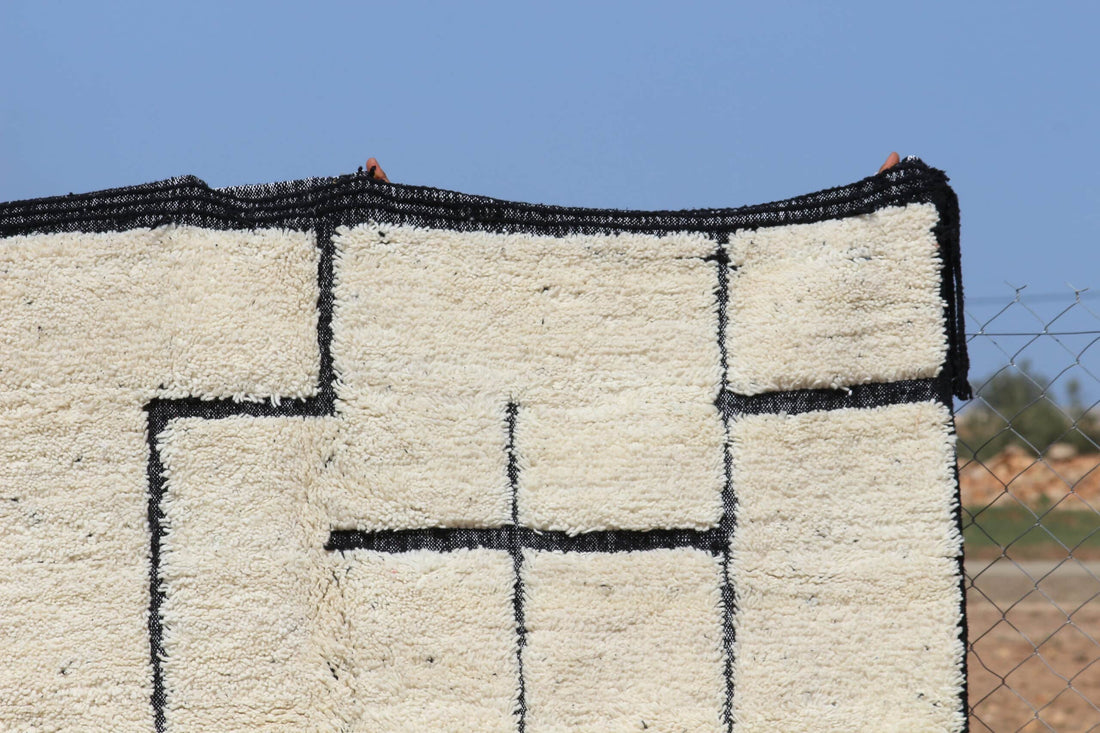 Hand Berber Rug - Beniourain - image 2