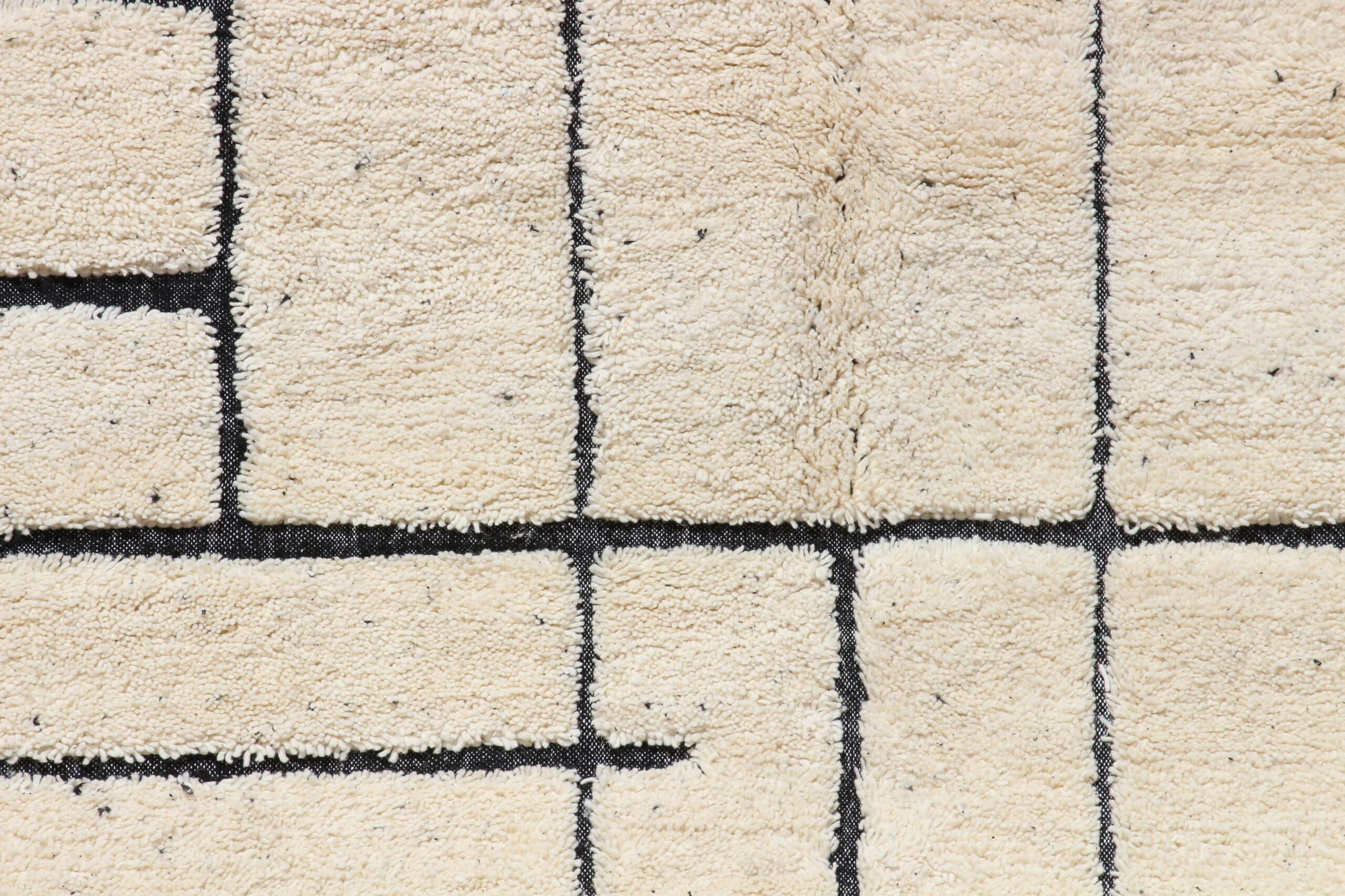 Hand Berber Rug - Beniourain - image 4