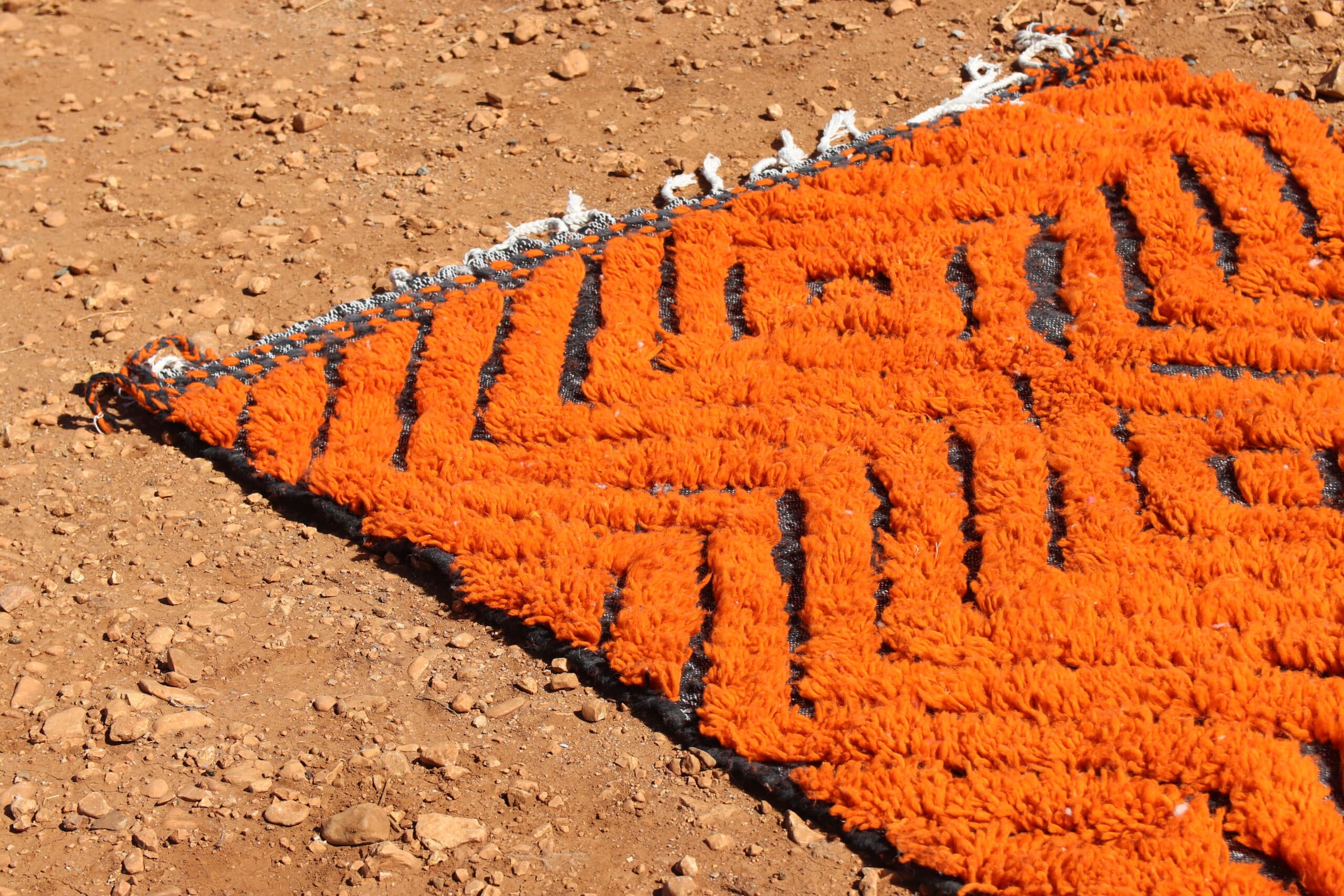 Stunning Moroccan Rug Orange - image 6