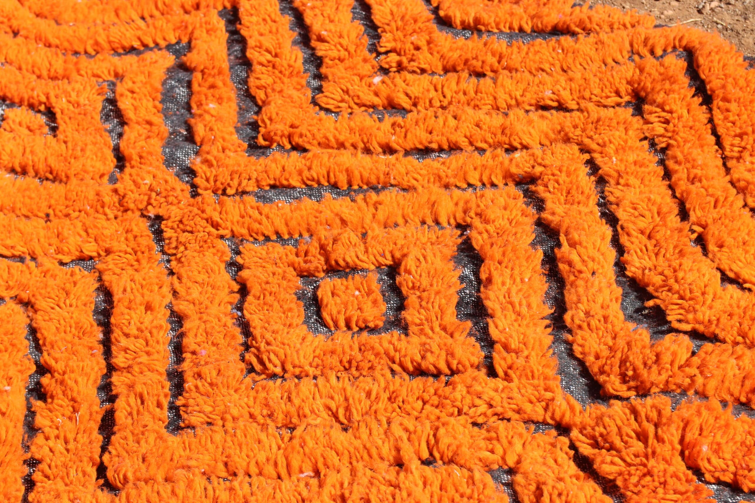 Stunning Moroccan Rug Orange - image 4