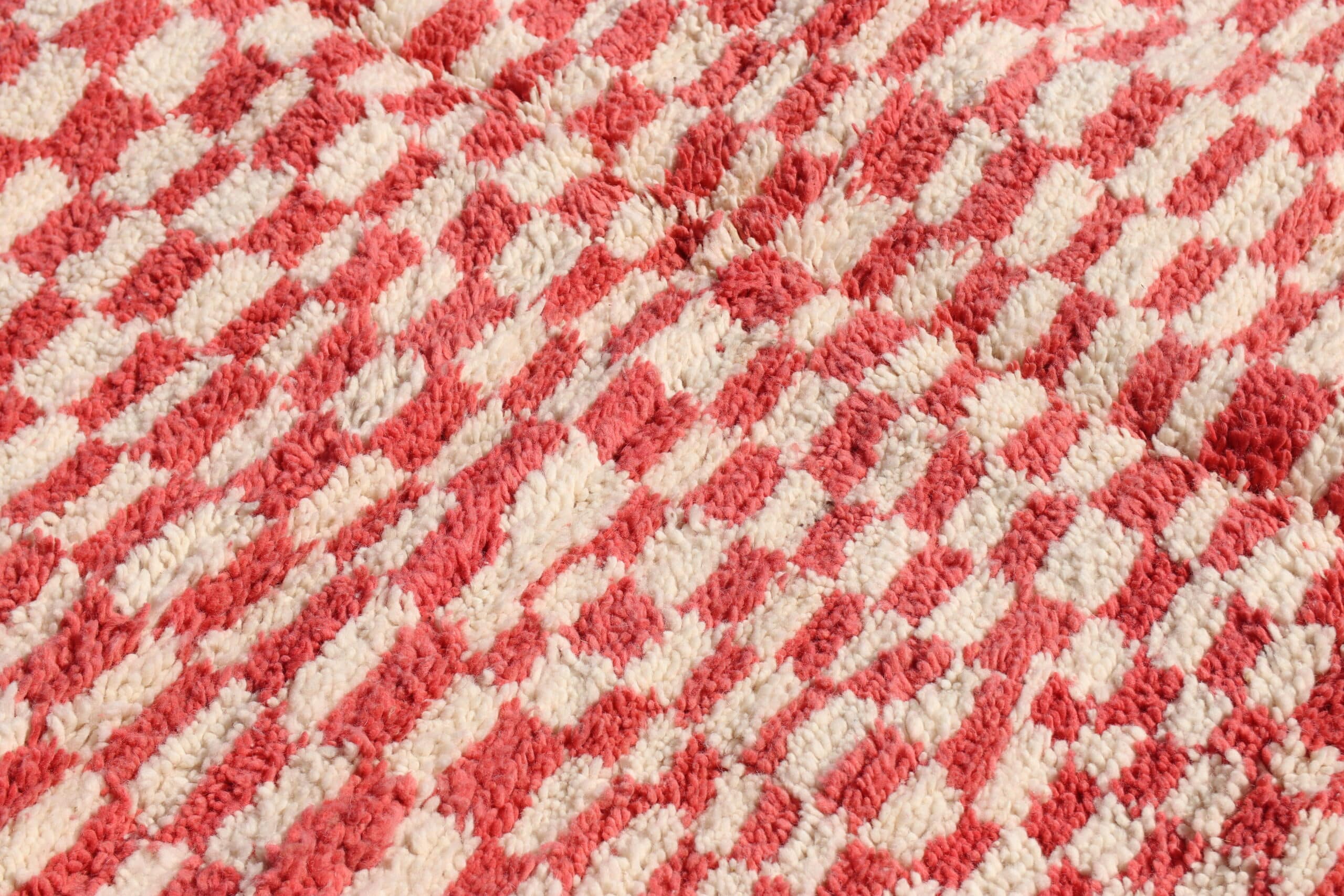 Modern Abstract Checkered Rug - image 4
