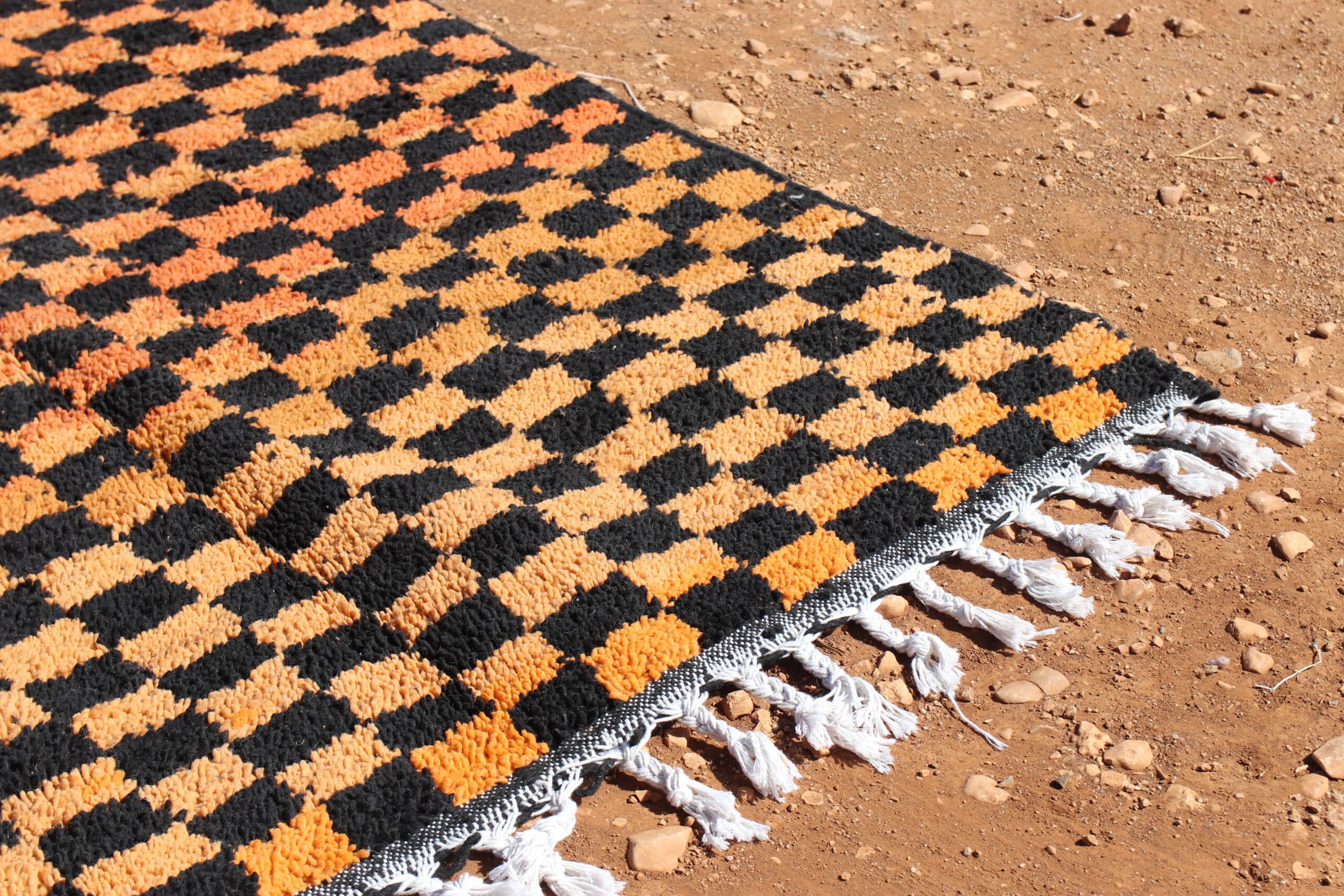 Colorful Rug in black and orange - image 3