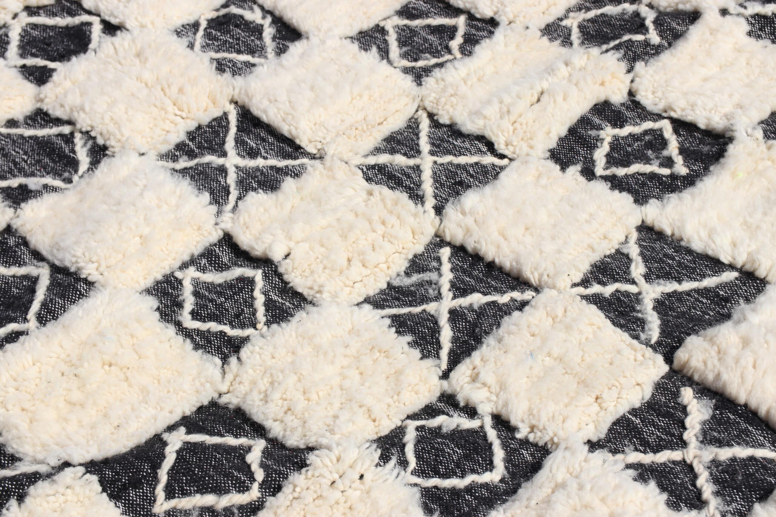 Handmade black and white Rug - image 3