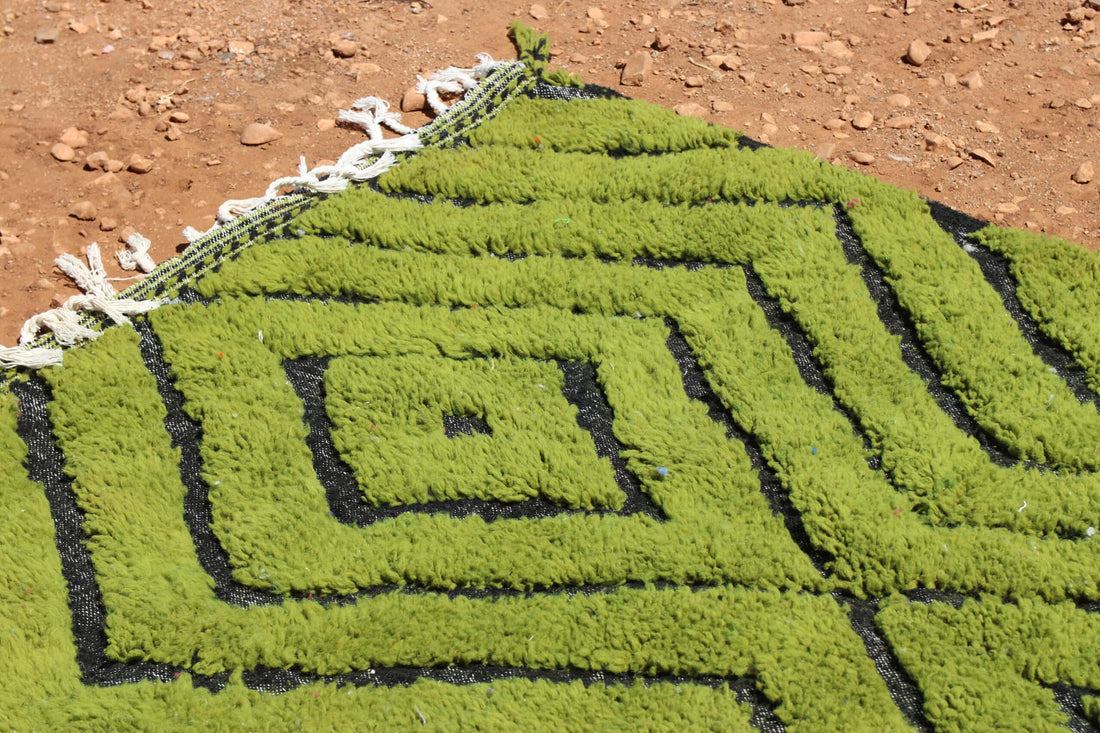Abstract Green Rug - image 5