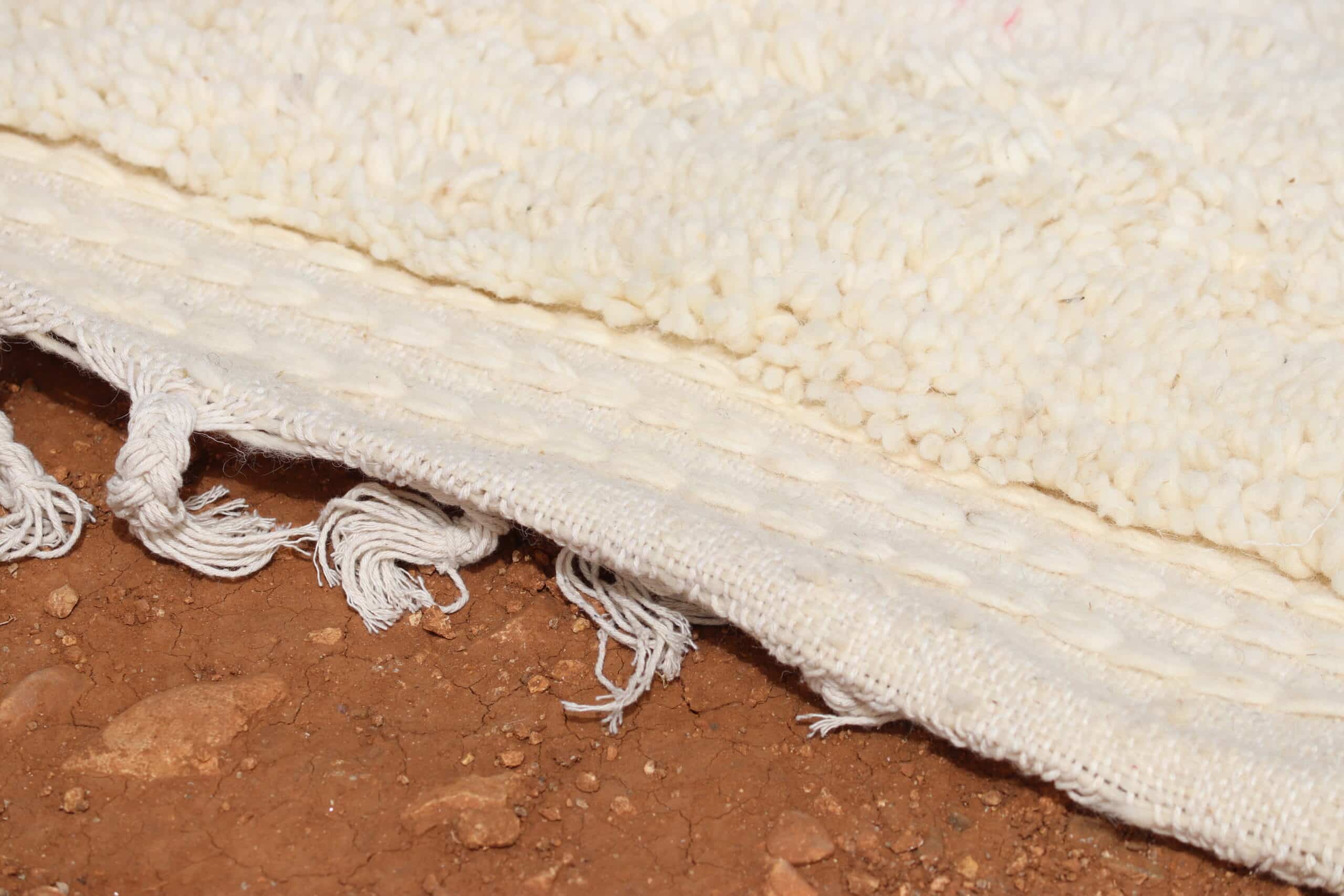 Chic Moroccan Boho Style Rug - image 5