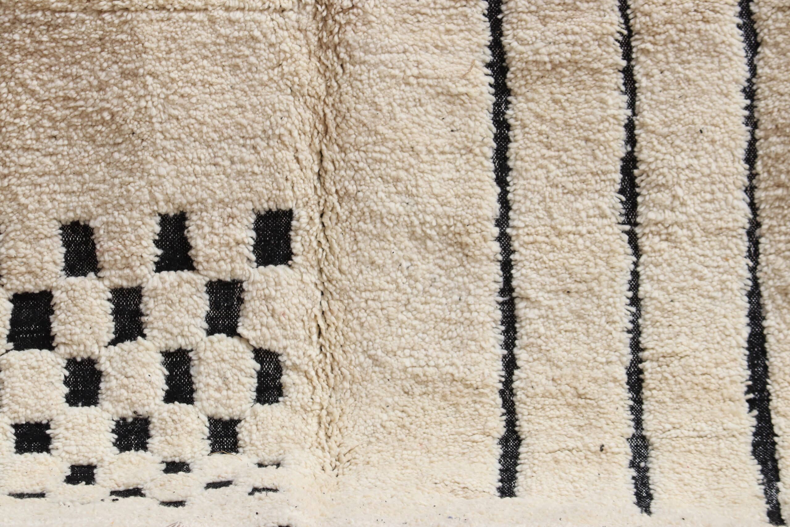 Geometric Moroccan Rug - image 5