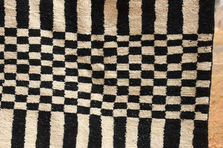 Black and white checkered rug - image 2