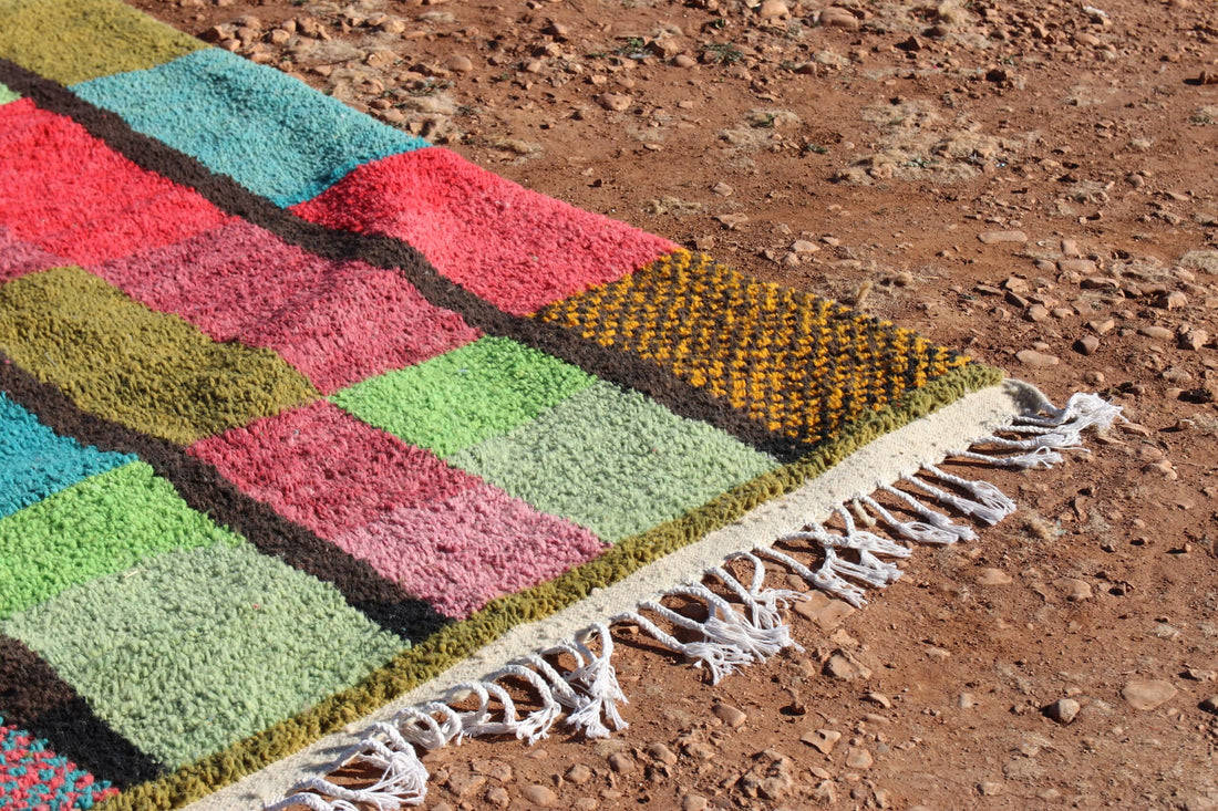 Artistic Colorful Rug - image 2