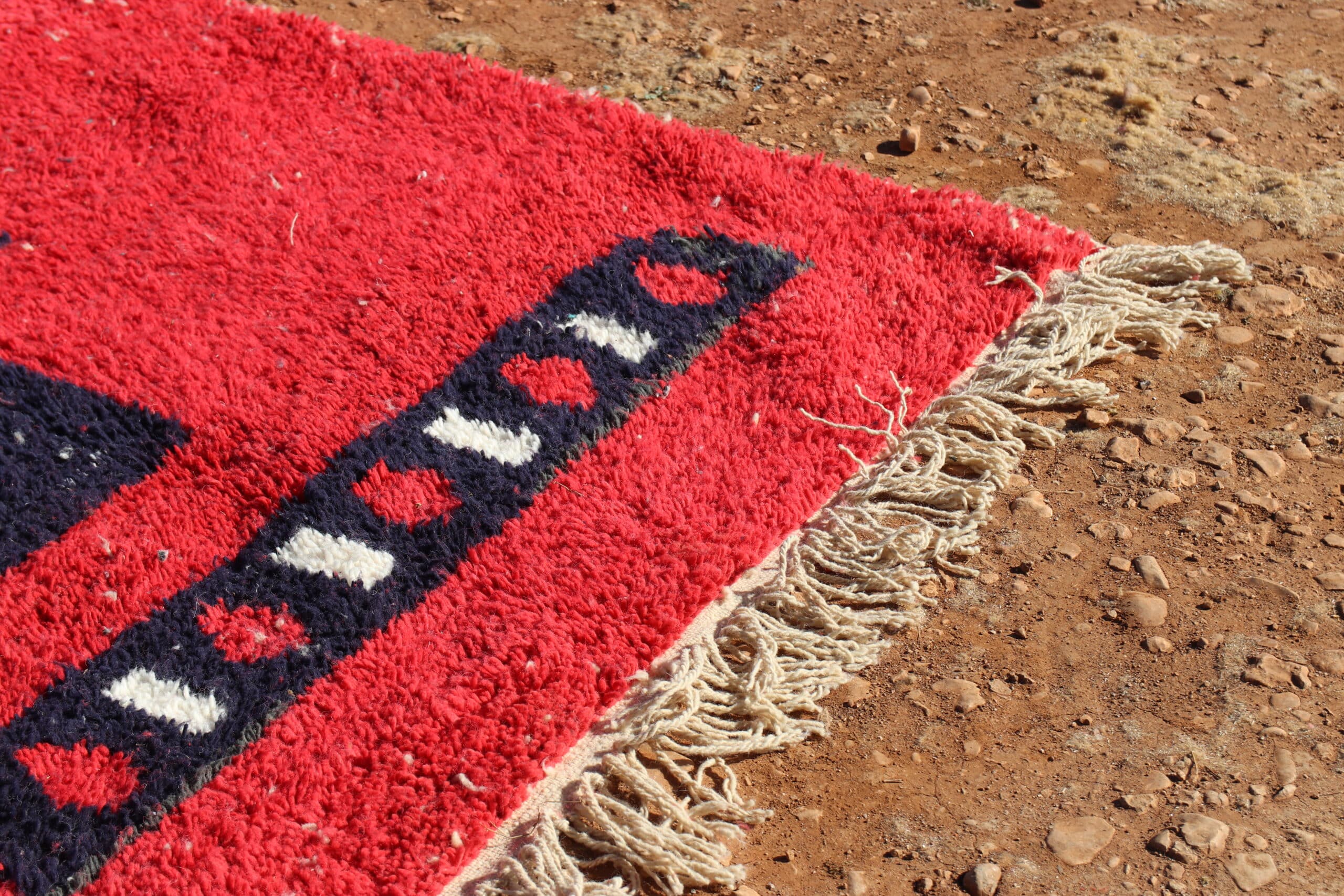 Neutral Abstract Rug - image 2
