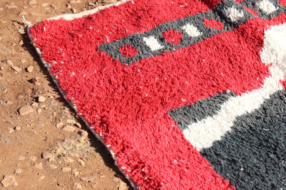Neutral Abstract Rug - image 4