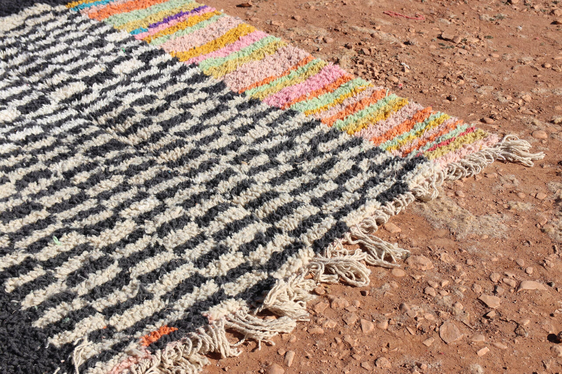 Minimalist Abstract Rug - image 3