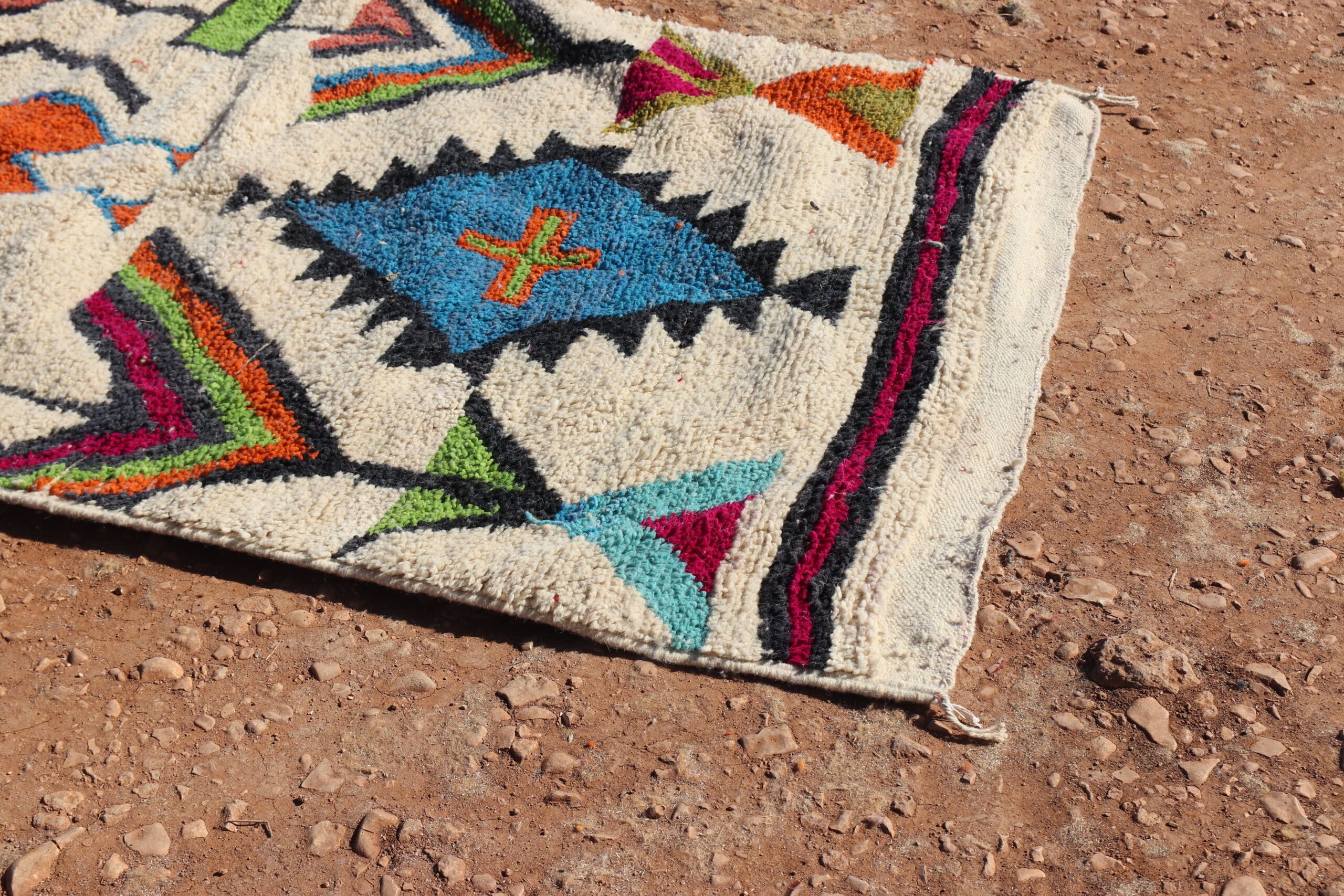 White Berber Abstract Rug - image 3