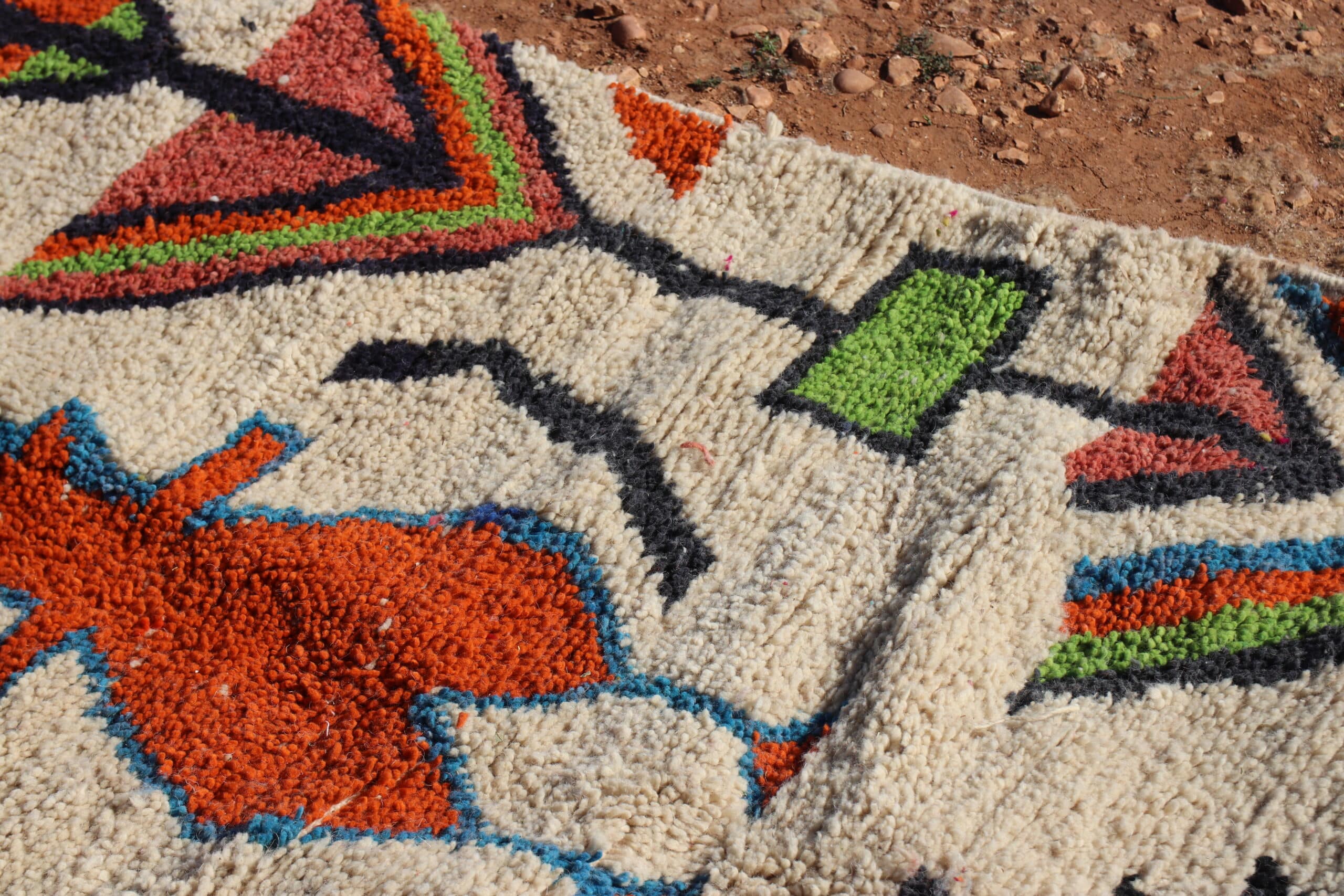 White Berber Abstract Rug - image 5