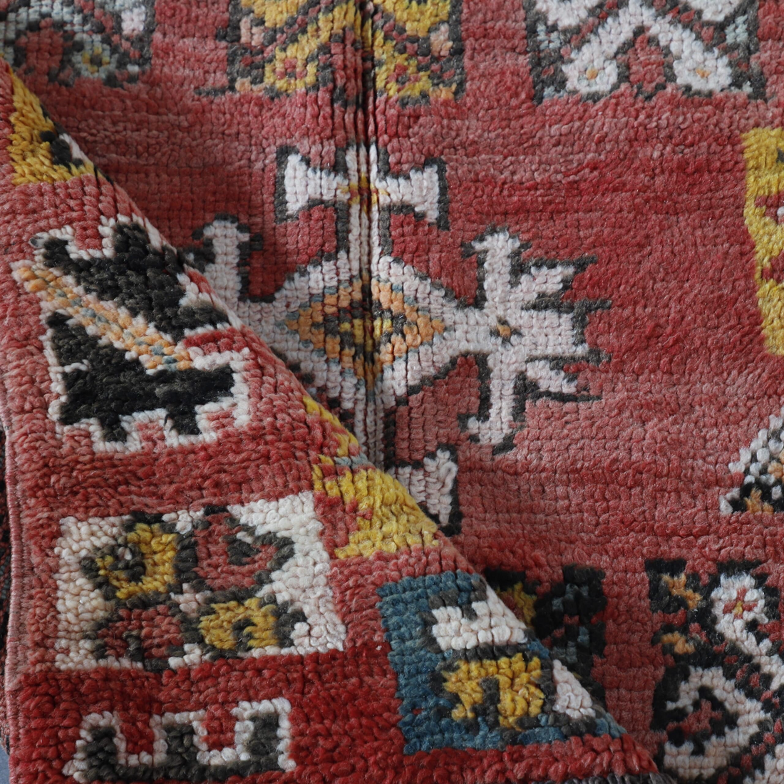 Vintage Jewish Rug 6.9×3.9 ft – Moroccan Wool Tribal Carpet with Symbolic Patterns