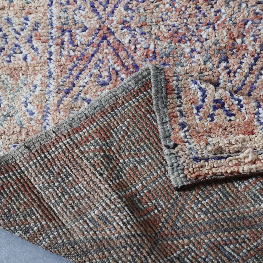Vintage Beni Mguild Rug 9.4×6.6 Ft – Moroccan Wool Carpet