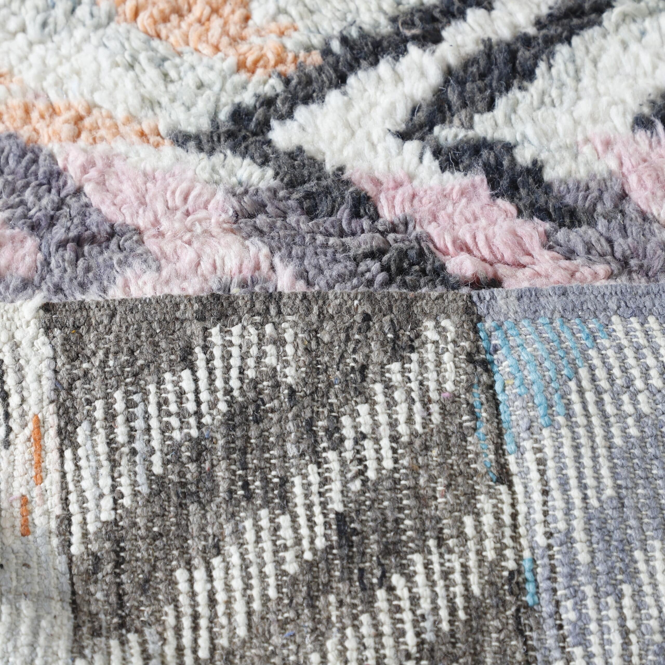 Zigzag Boujaad Rug 8.7×6.2 Ft – Vintage Moroccan Wool Carpet
