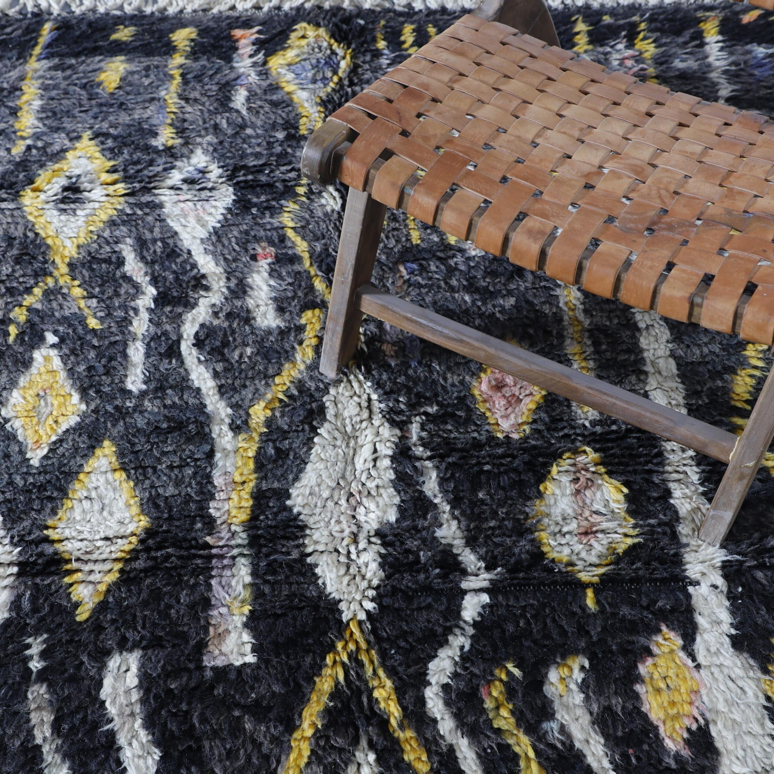 Boujaad Rug 7.9×5.6 Ft – Handmade Vintage