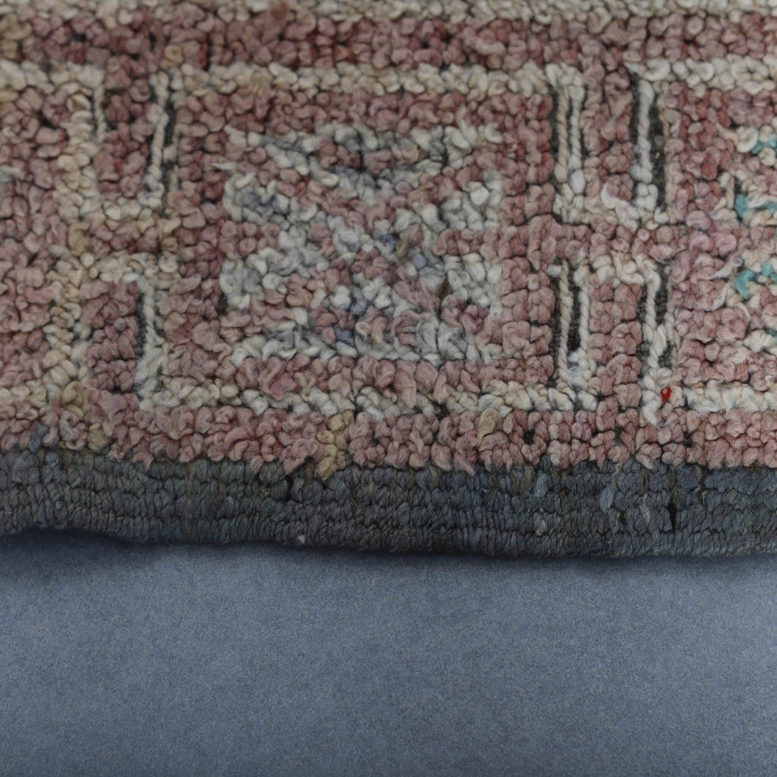 Vintage Beni Mguild Rug 9.8×5.7 Ft – Authentic Moroccan Wool Carpet