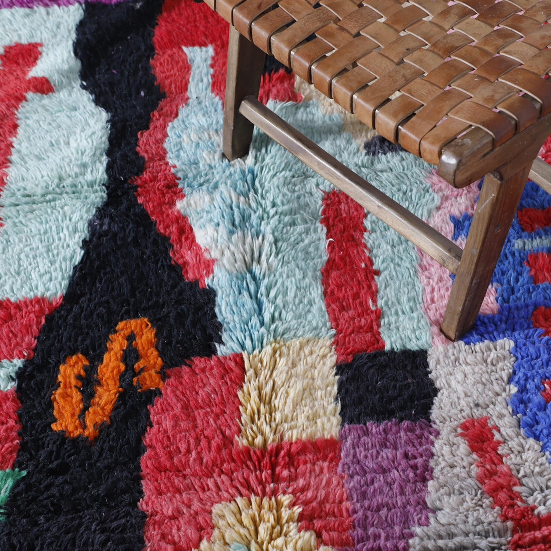 Boujaad Rug 8.9×5.9 Ft – Vintage Moroccan Handmade Wool Carpet
