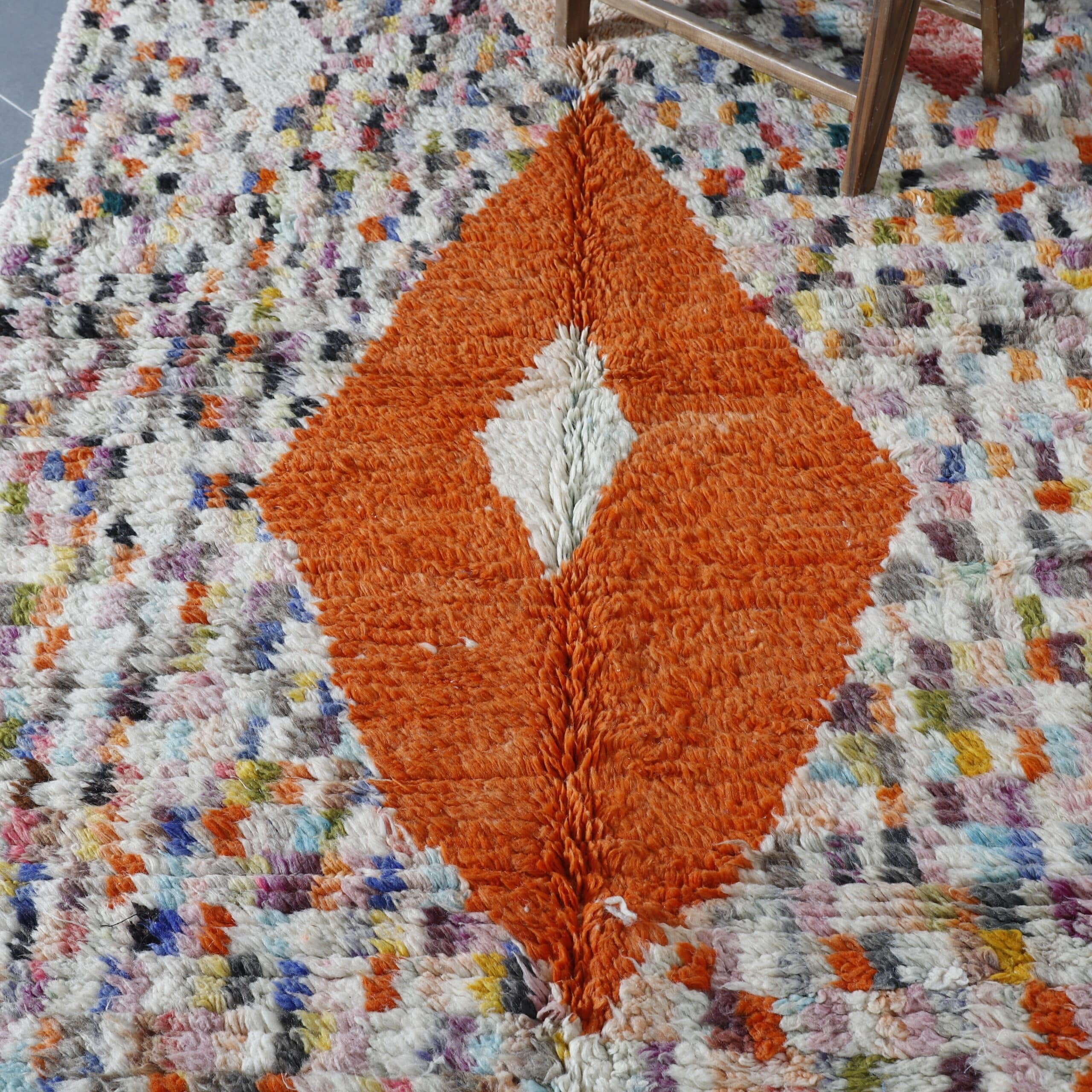 Geometric Boujaad Rug 8.2×5.2 Ft – Handmade Moroccan Wool Carpet