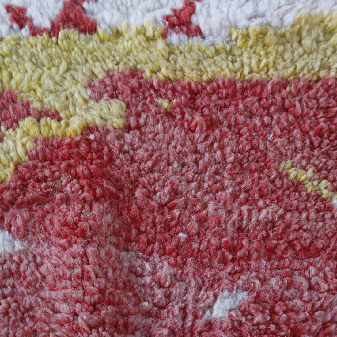 Boujaad Rug 7.2×5.1 Ft – Handmade Moroccan Wool Carpet