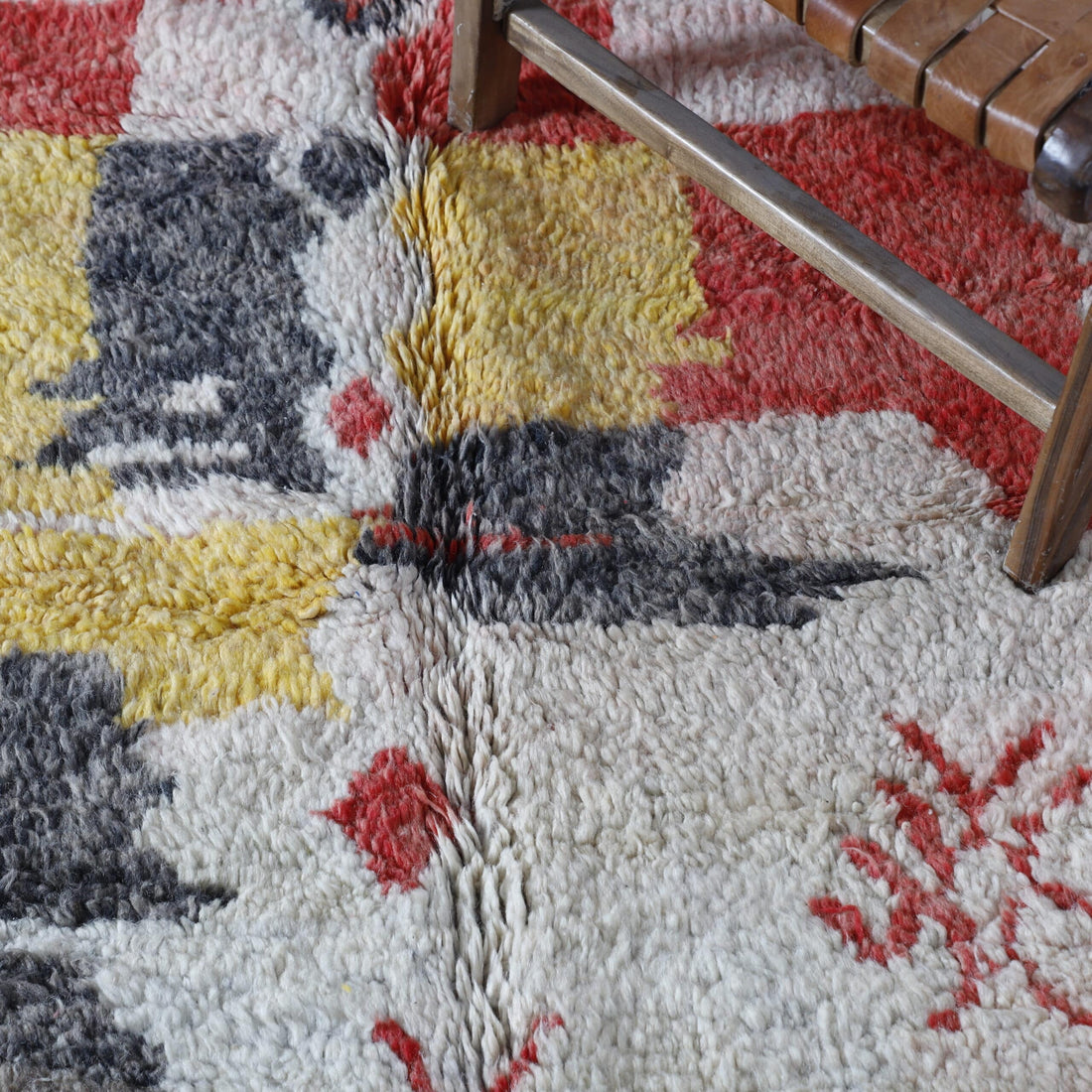 Boujaad Rug 7.2×5.1 Ft – Handmade Moroccan Wool Carpet
