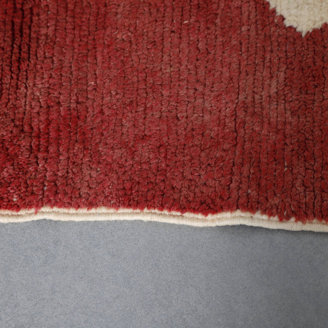 Beni Ourain Rug 7.5×4.9 Ft – Minimalist Moroccan Wool Carpet