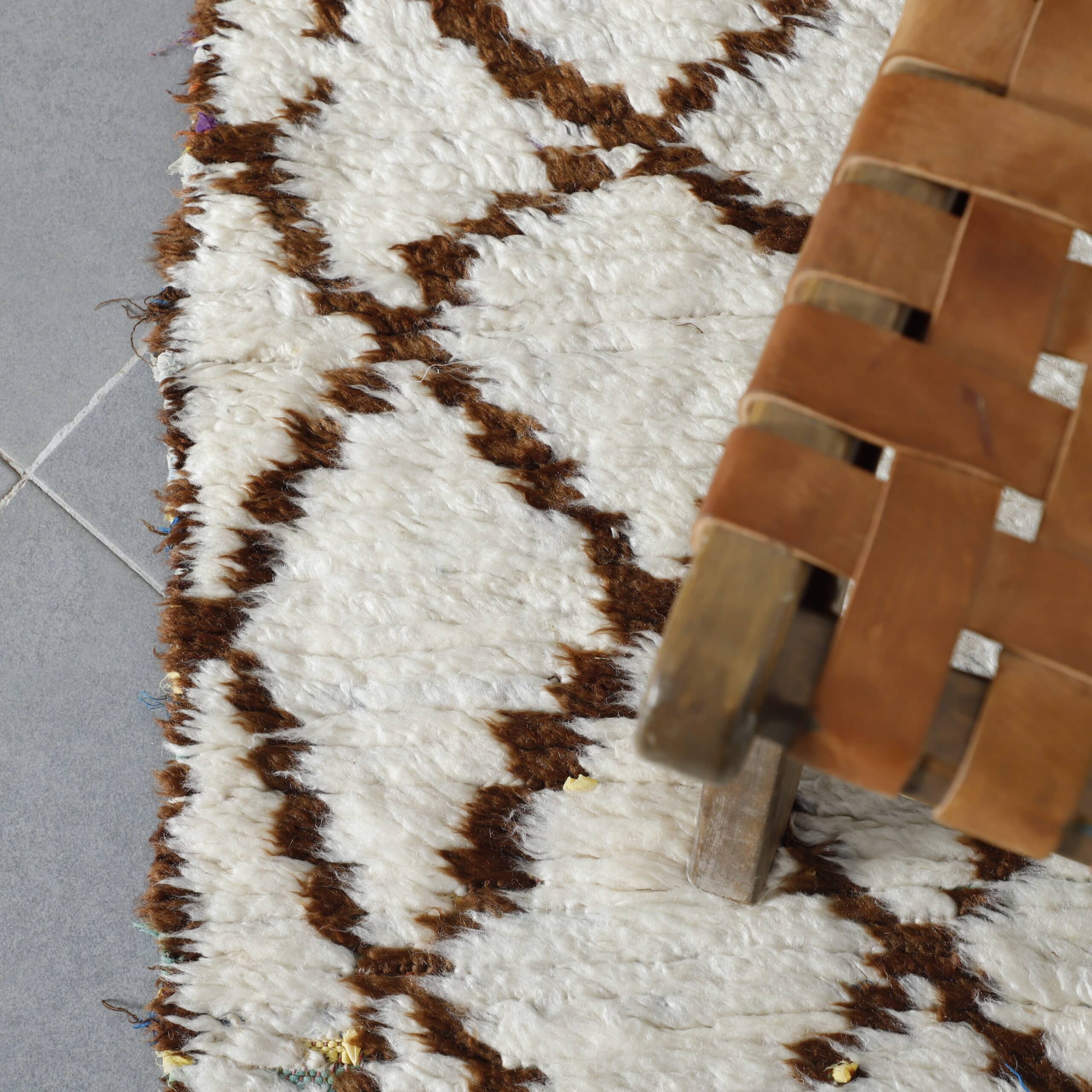 Large Handmade Moroccan Beni Ourain Rug with Classic Diamond Lattice