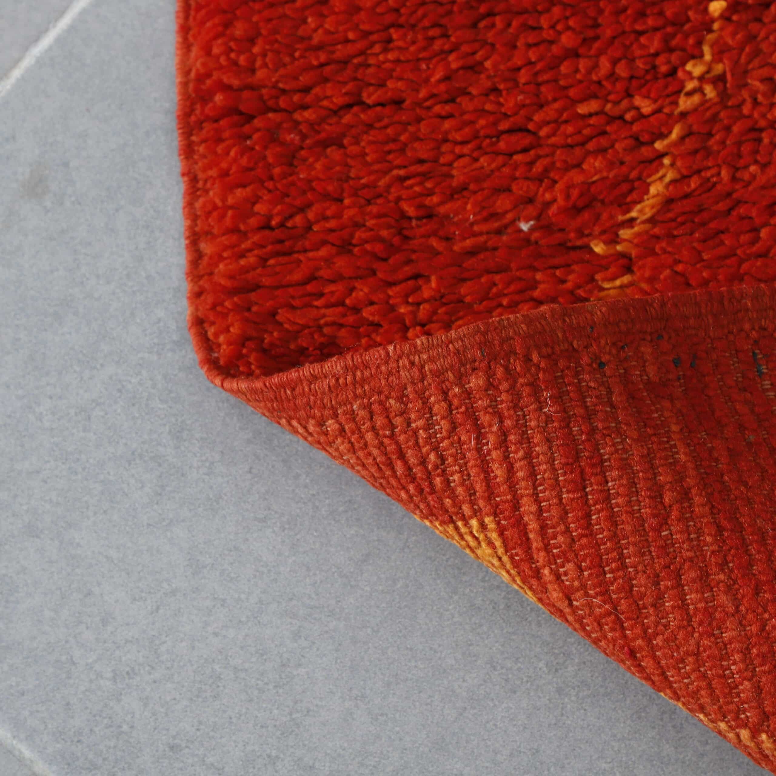 Handwoven Moroccan Beni Mrirt Rug with Terracotta Diamond Trellis