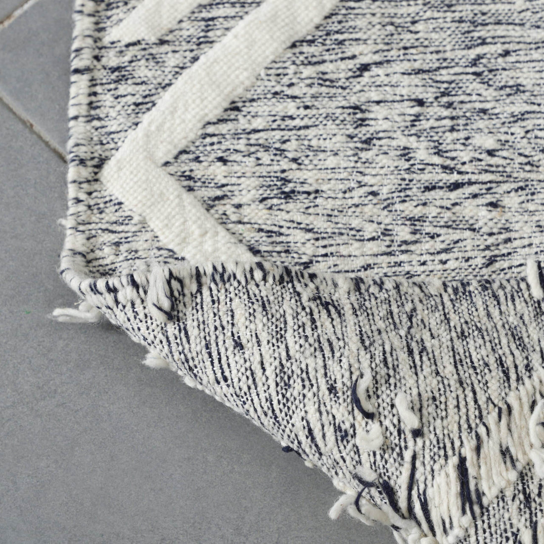 Handwoven Moroccan Beni Ouarain Rug with Geometric Lines