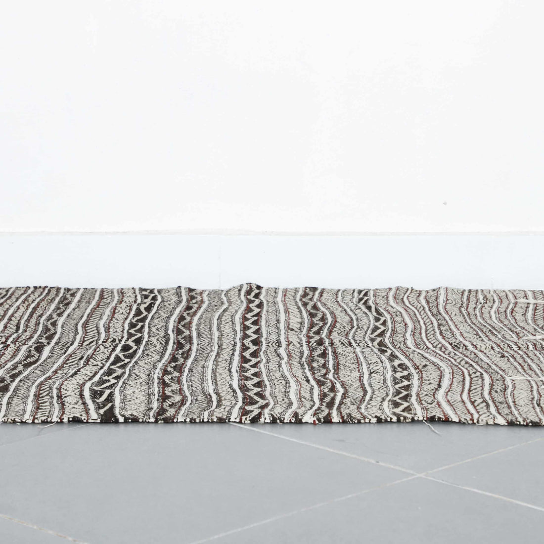 Neutral Moroccan Zanafi Kilim with Geometric Stripes