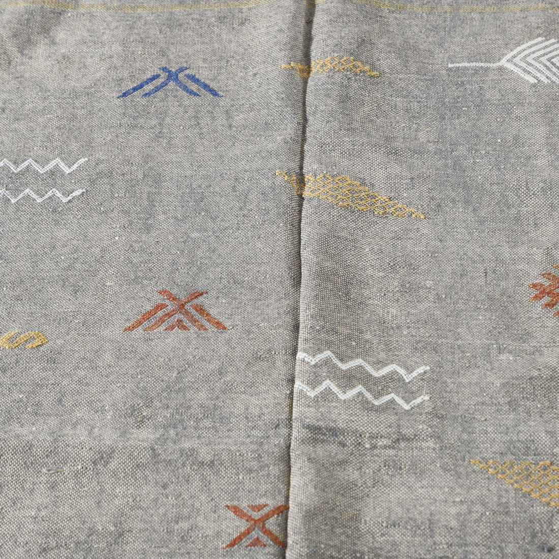 Gray Moroccan Kilim Rug with Geometric Motifs