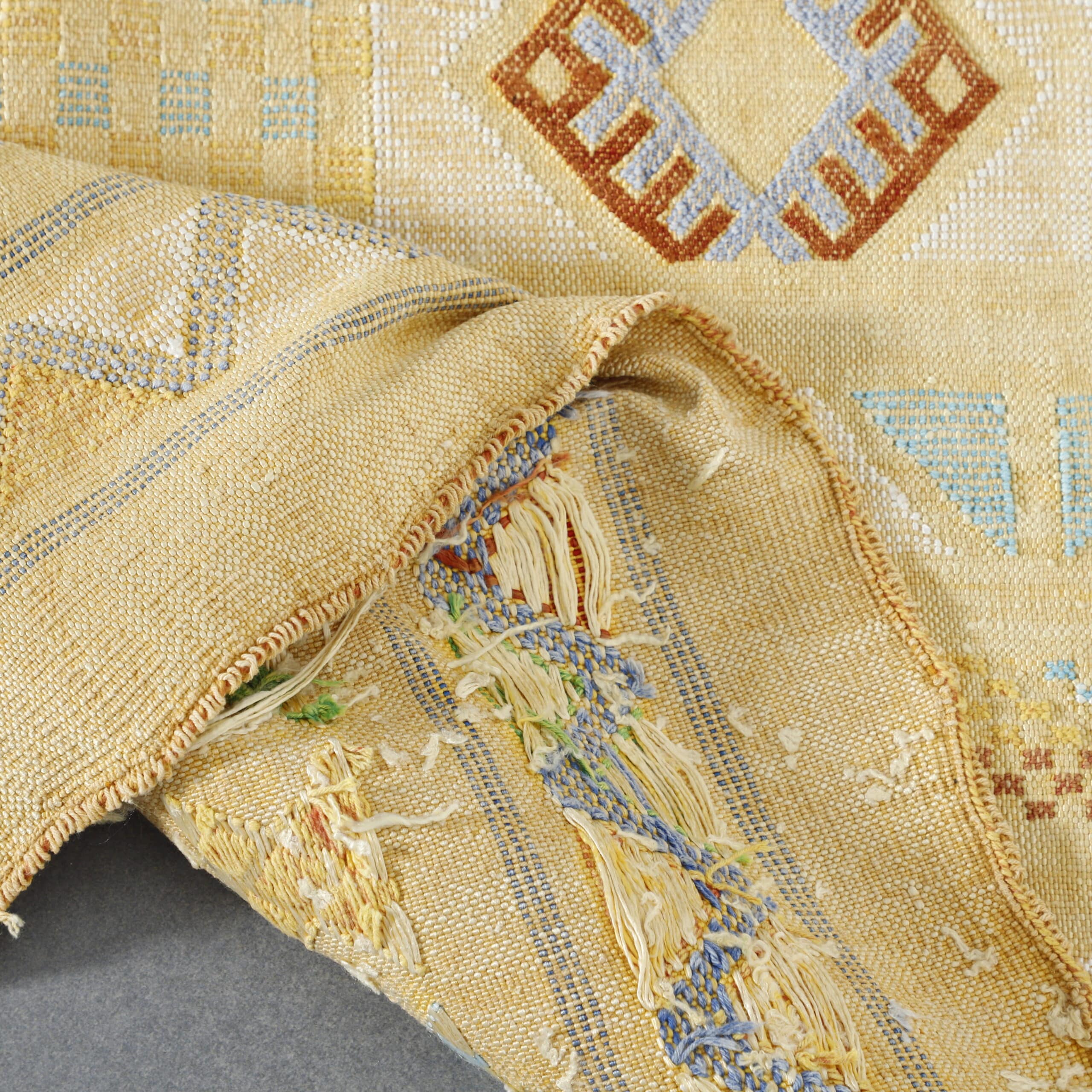 Neutral Moroccan Kilim rug with Geometric Motifs