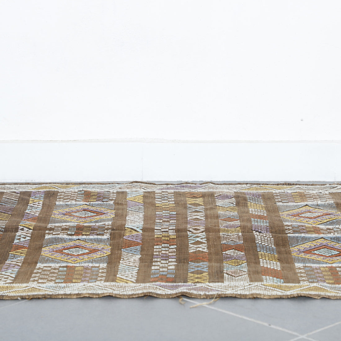 Intricate Moroccan Kilim with Geometric Motifs