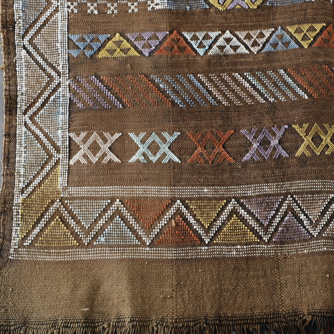 Intricate Moroccan Kilim with Geometric Motifs