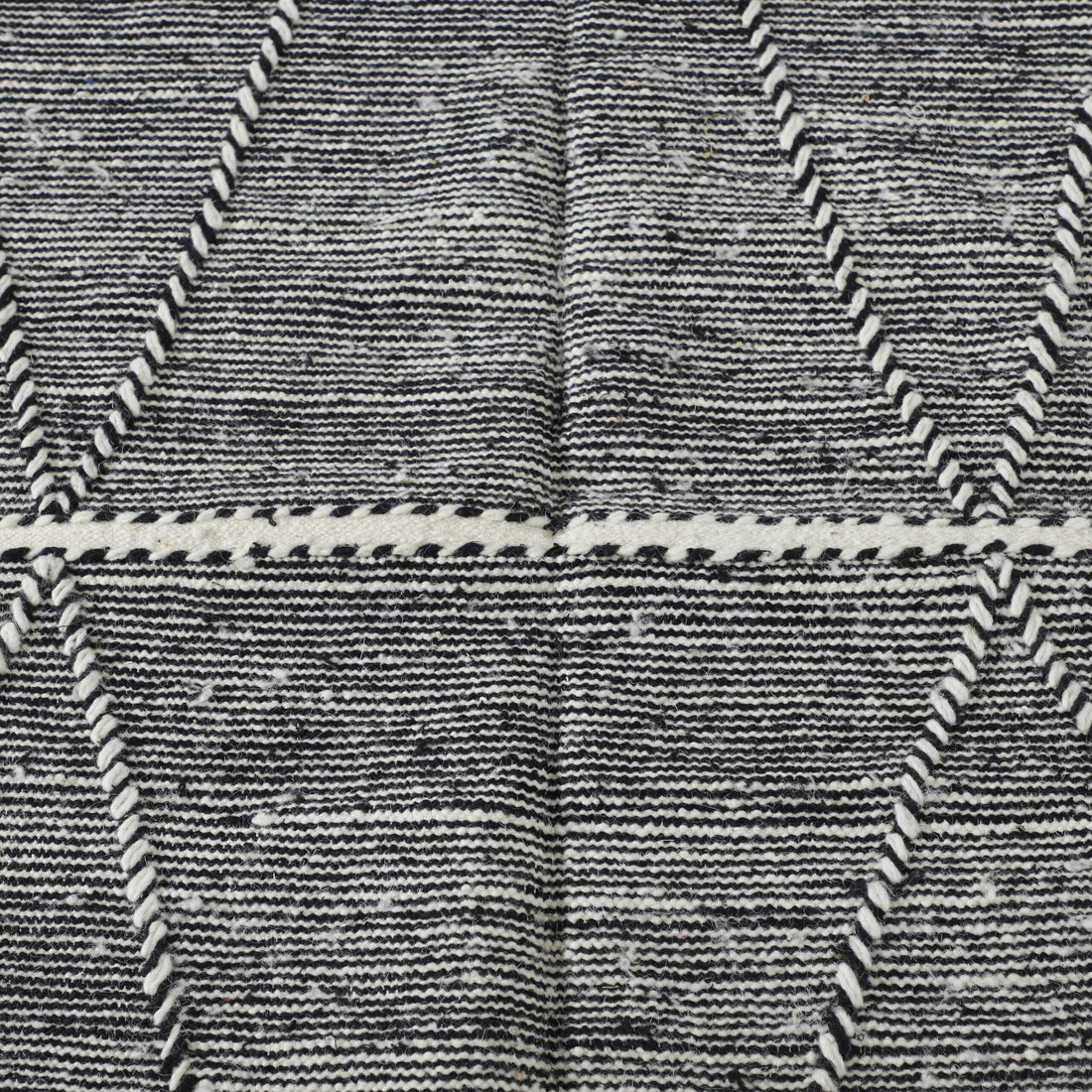 Classic Moroccan Zanafi Kilim with Diamond Pattern