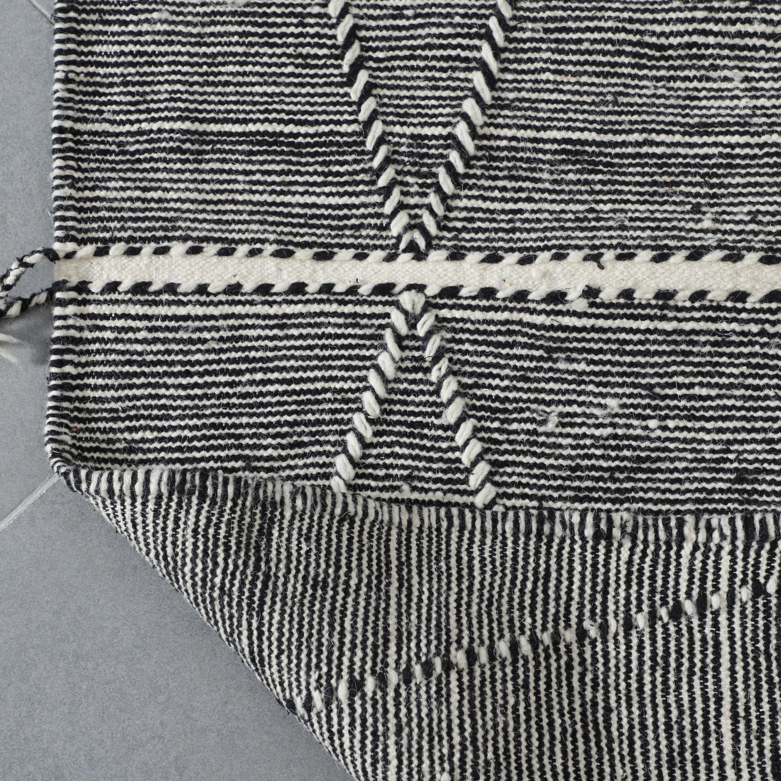 Classic Moroccan Zanafi Kilim with Diamond Pattern