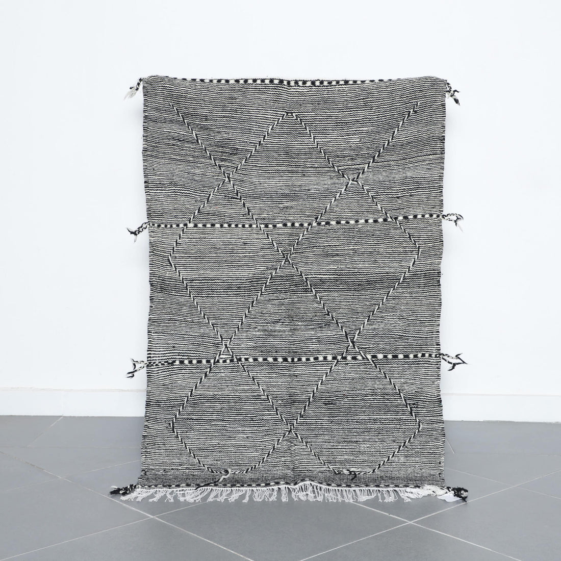 Handmade Moroccan Flat Weave Kilim Rug