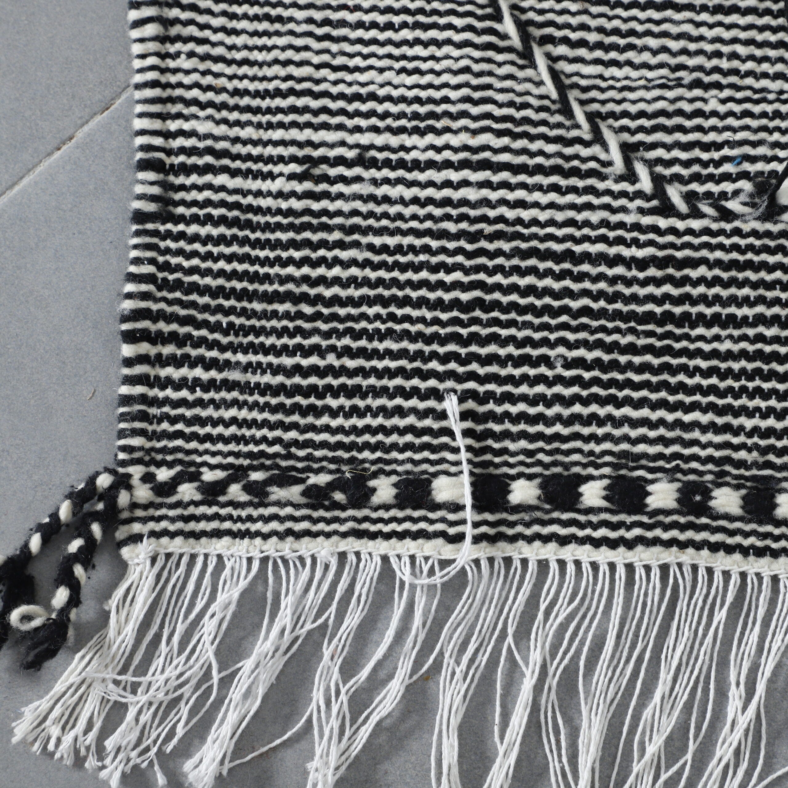 Handmade Moroccan Flat Weave Kilim Rug