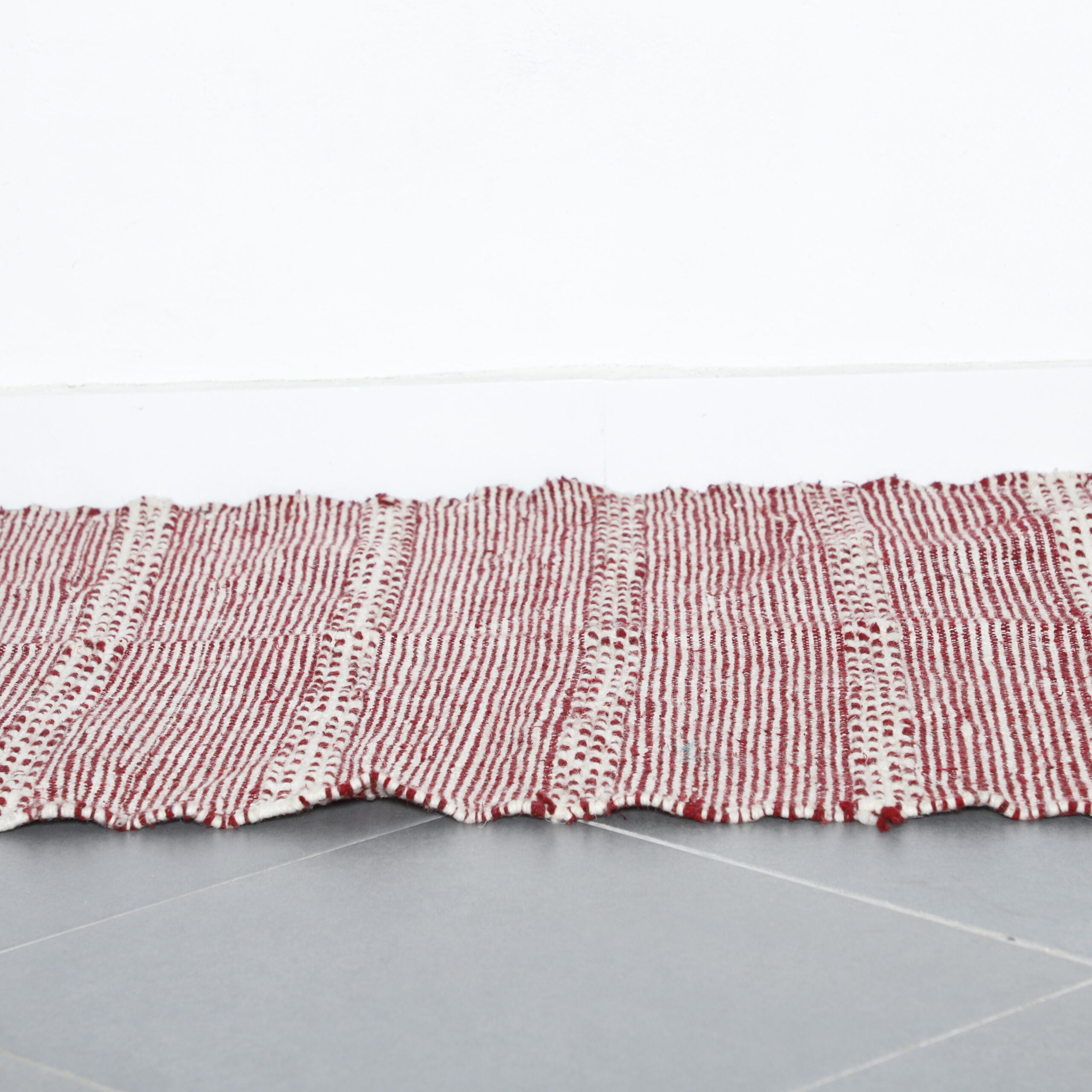 Moroccan Kilim Rug with Stripes - Handwoven Traditional Pattern