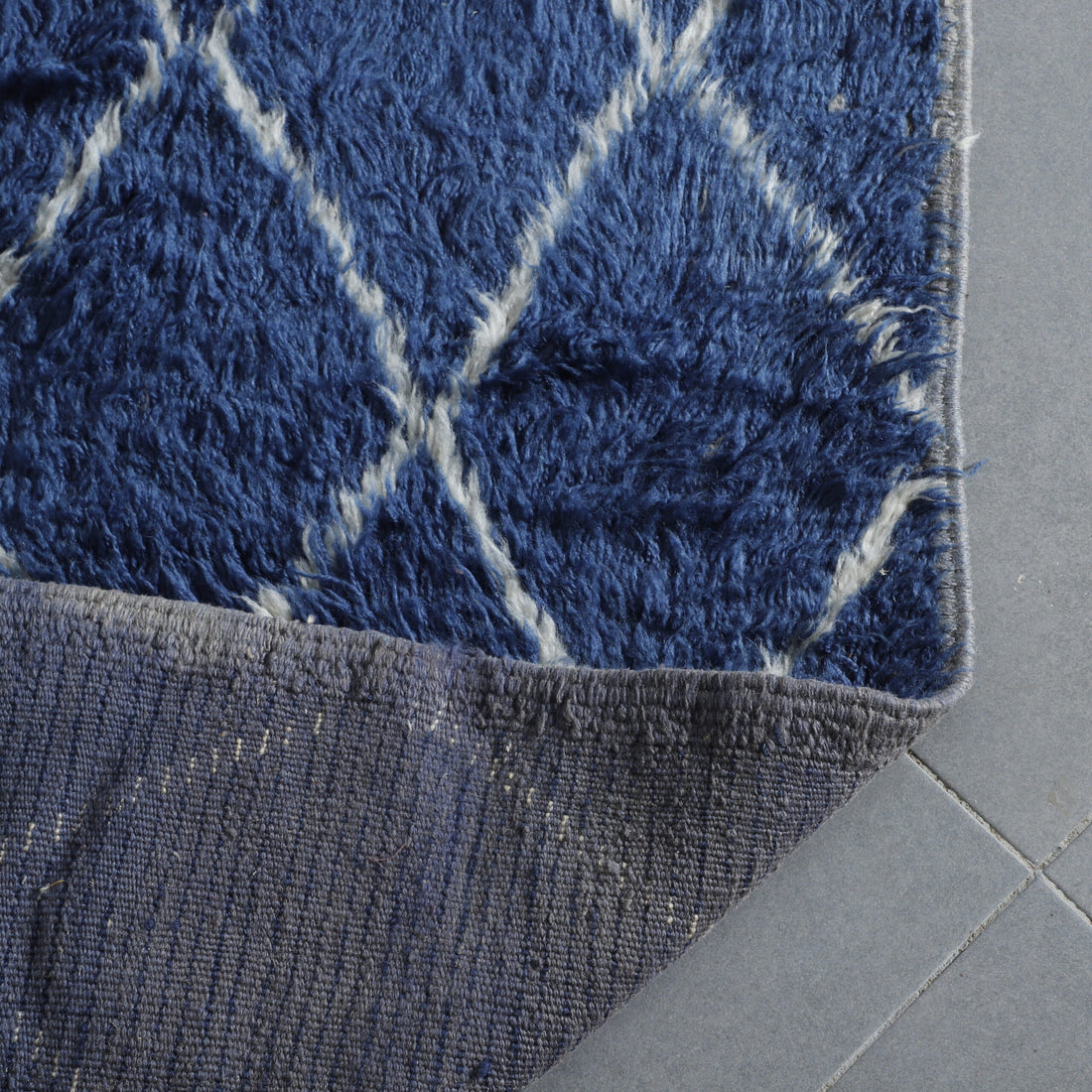 Luxurious Moroccan Beni Ourain Rug with Diamond Lattice