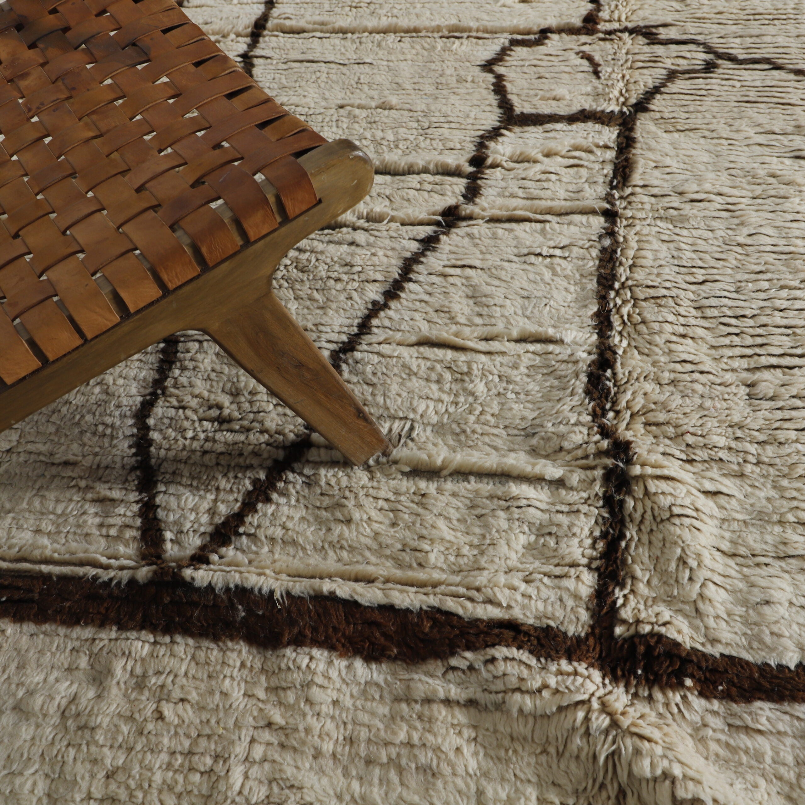 Classic Moroccan Beni Ourain Rug with Abstract Lines