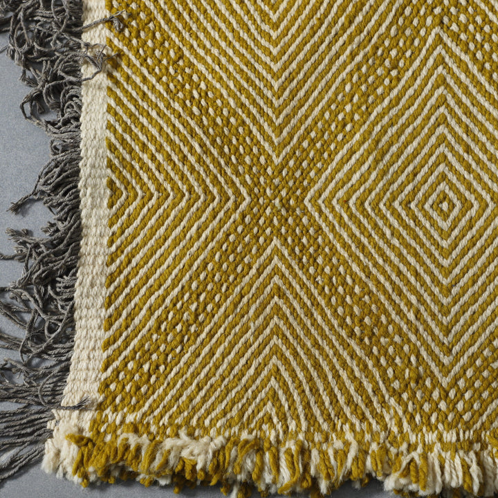 Stunning Elegant Zanafi Runner with Geometric Diamond Pattern – Premium Moroccan Rugs