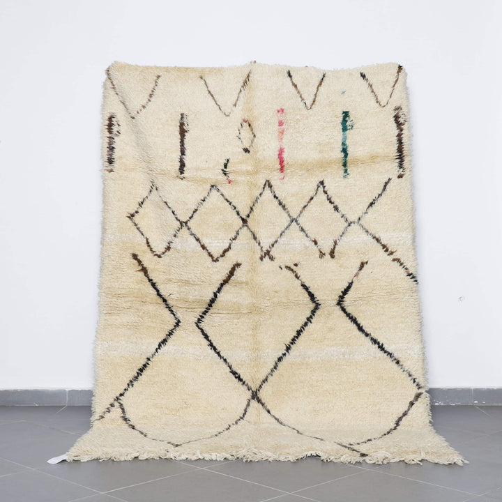 Old Beni Ourain Rug 8.4×5.7 Ft – Vintage Wool Carpet