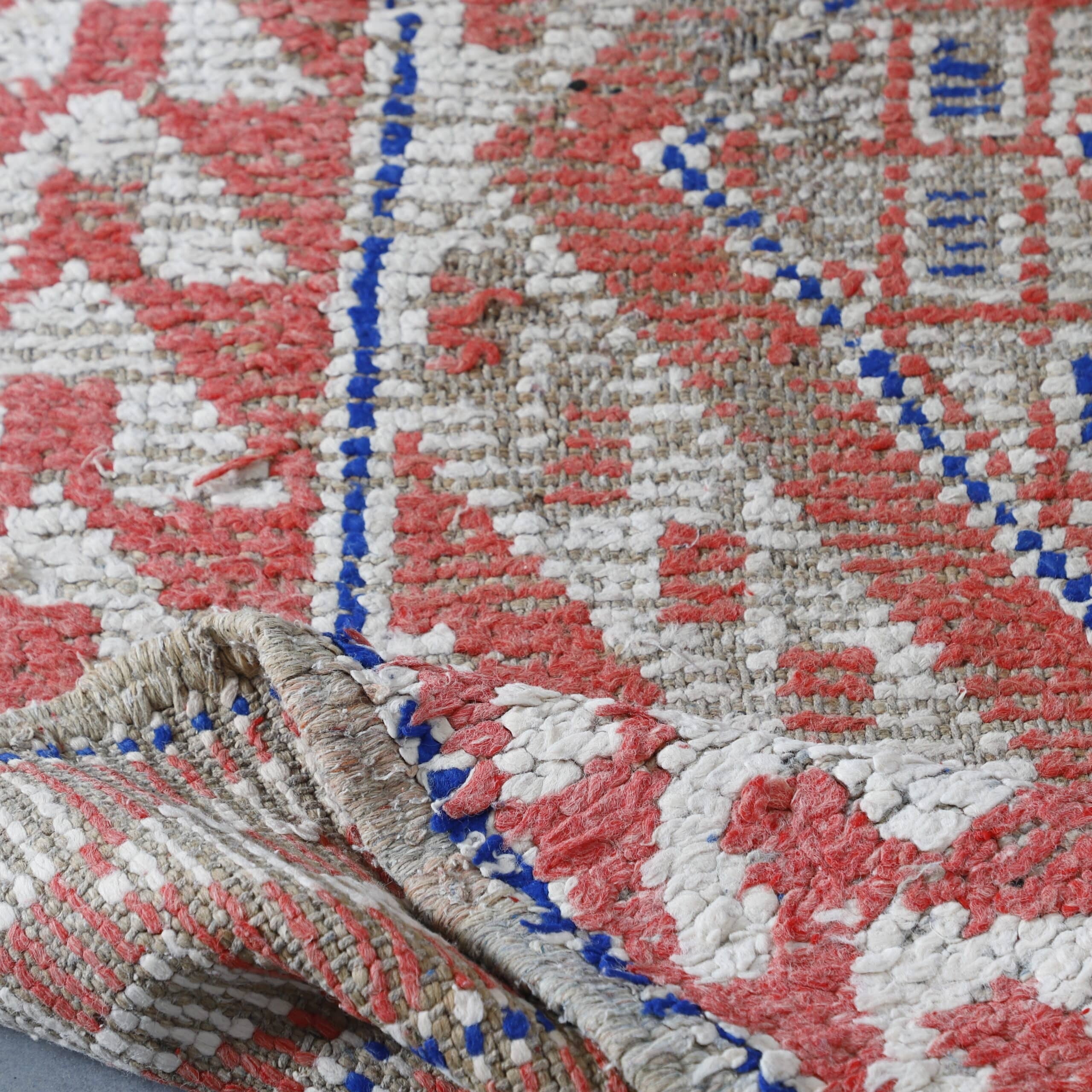 Vintage Zayan Rug 9.3×5.4 Ft – Moroccan Handmade
