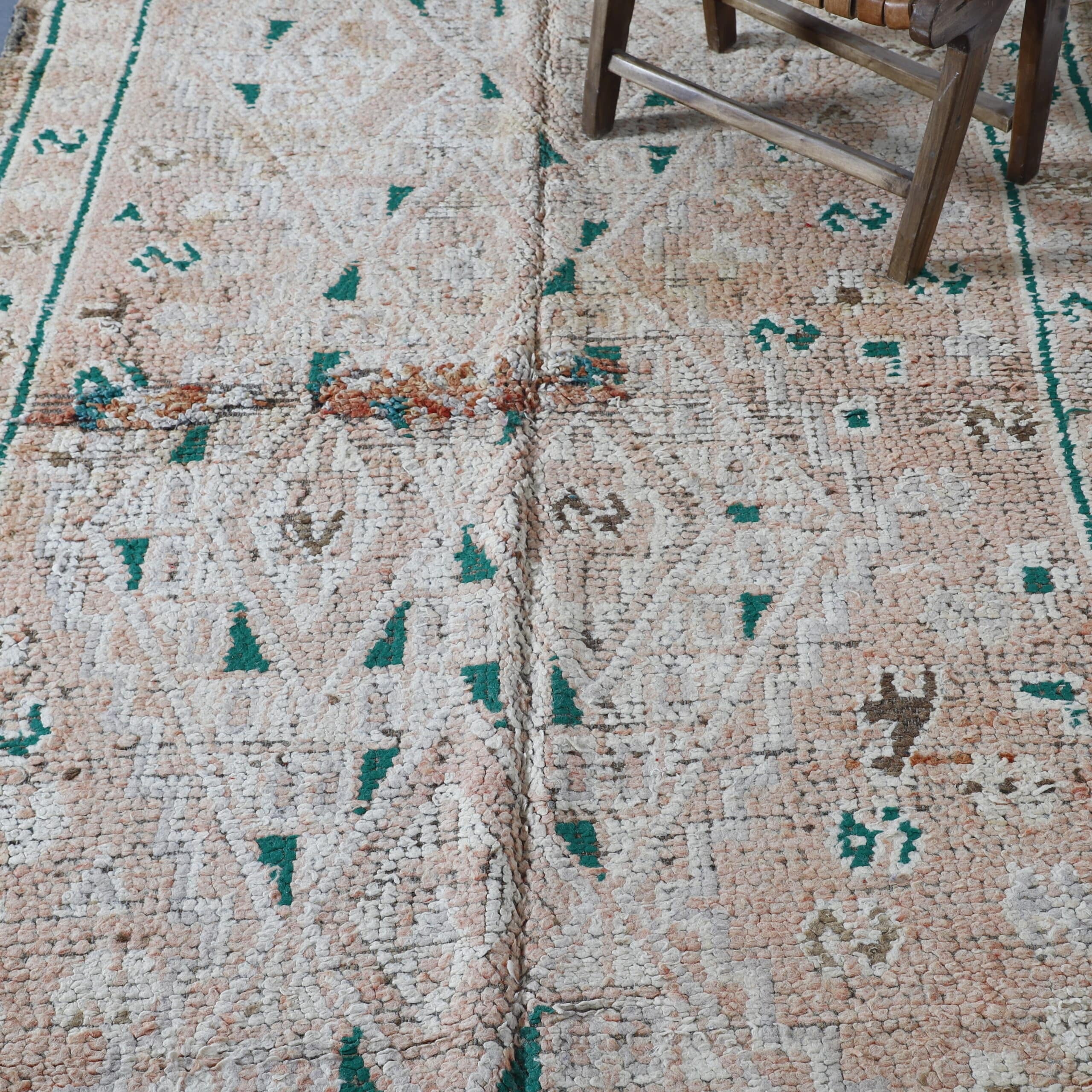 Vintage Zayan Moroccan Rug 9.6×5.8 Ft