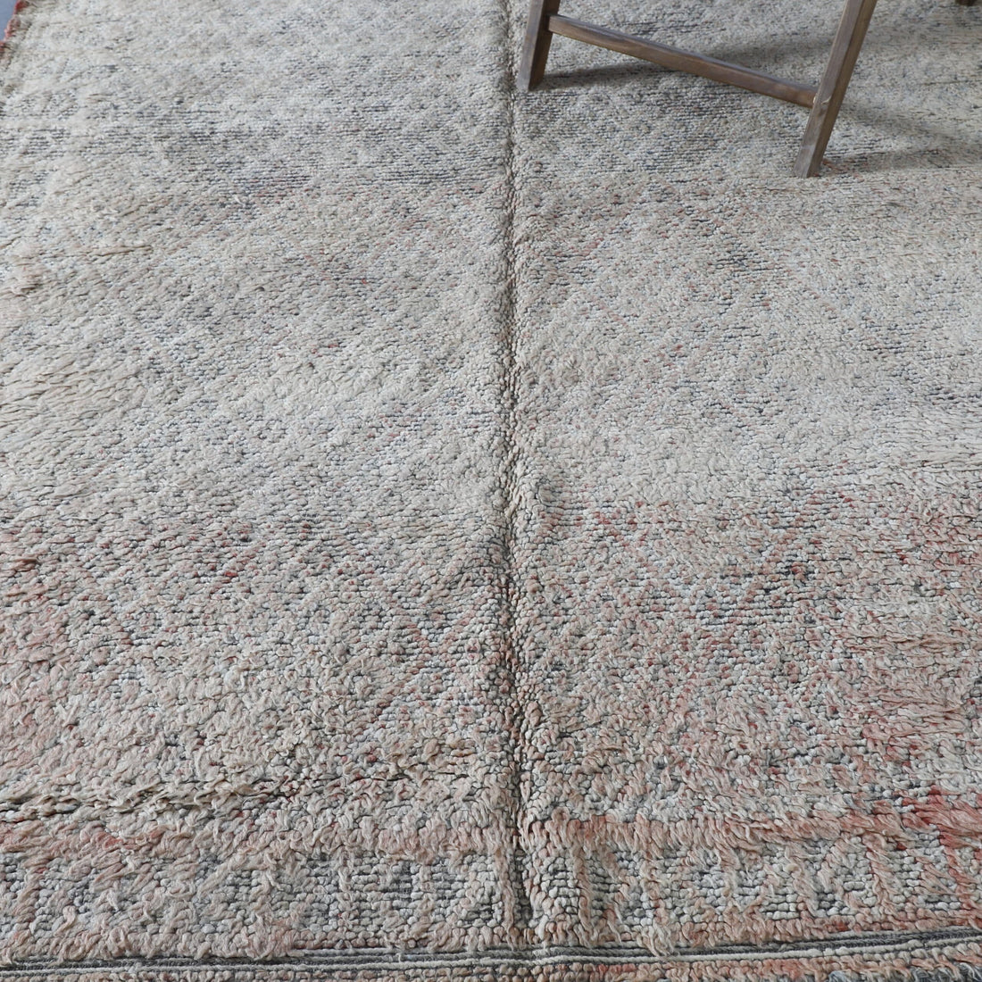 Vintage Beni Mguild Rug 9.6×6.8 Ft – Handmade Moroccan Wool Carpet